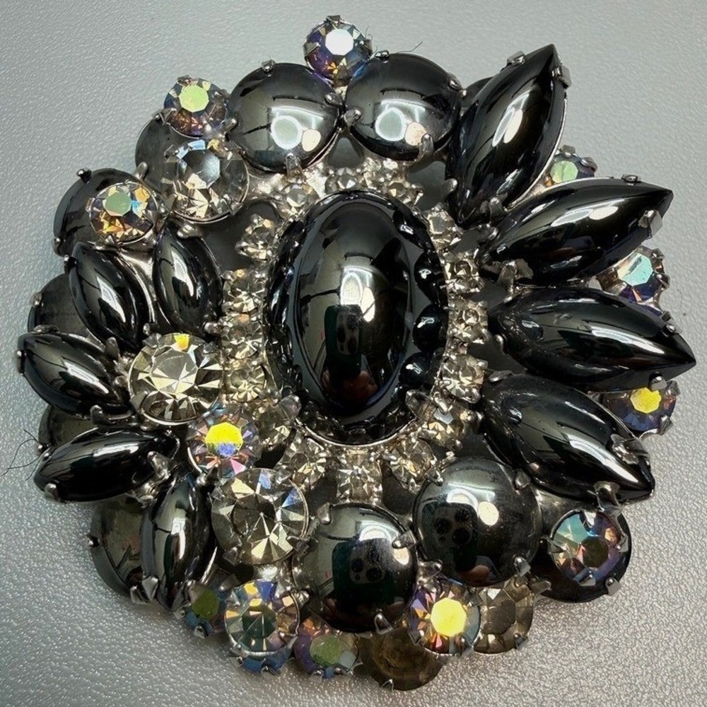 JULIANNA 1960s Vintage Hematite Glass and Aurora Borealis Rhinestone Brooch MCM